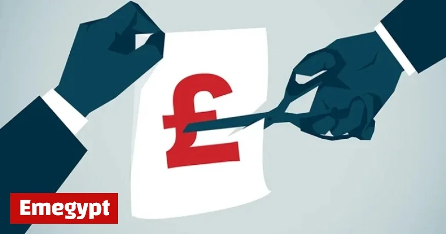 DfE Cuts Teacher Training Bursaries Following Boost in Recruitment