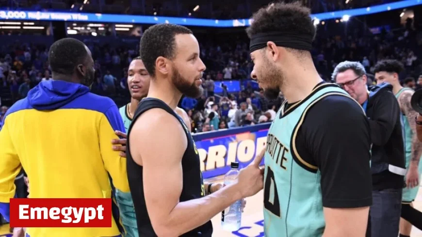 Stephen Curry Celebrates Warriors Duo and Brother Seth After Contract Signing with SC² Photo op
