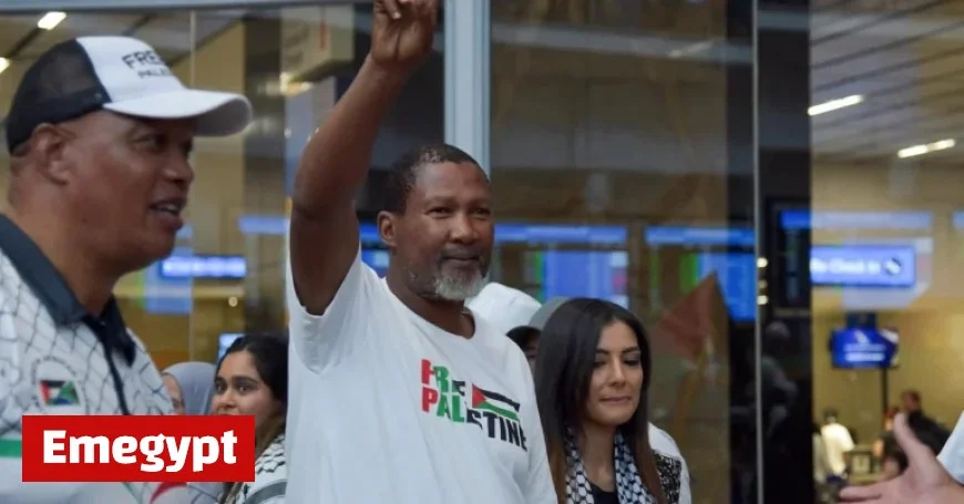 Mandela’s Grandson Returns to South Africa Following Israel Deportation
