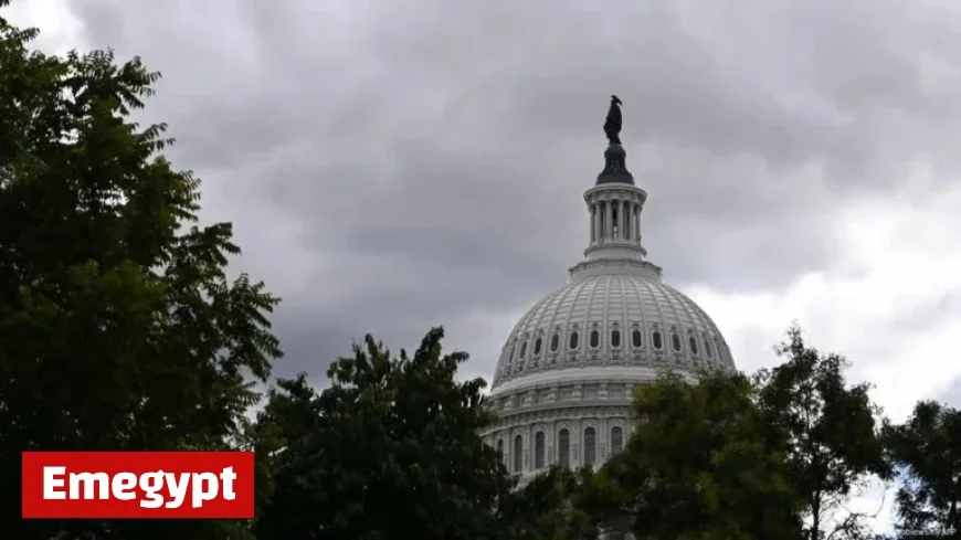 White House Initiates Widespread Layoffs as US Shutdown Standoff Continues