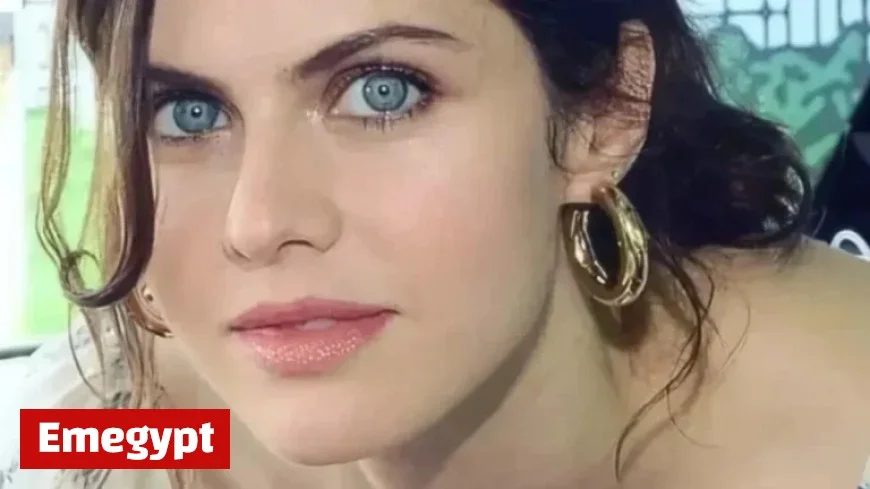 Alexandra Daddario Wows in a Plunging Bikini on Breathtaking Hike Scenic Adventure