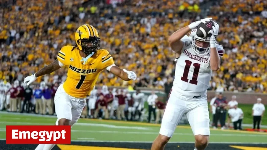 Missouri Football Safety Marvin Burks Jr. Ejected for Targeting in Game Against Alabama