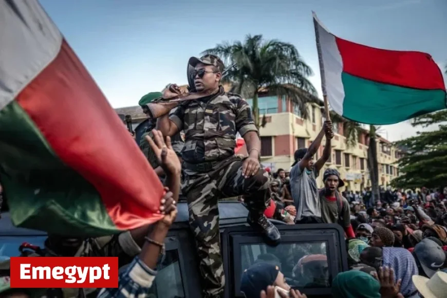 Madagascar Soldiers Urged to Defy Orders to Fire on Protesters
