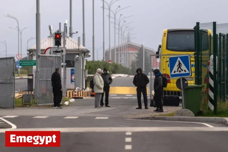 Estonia Shuts Border Crossing with Russia Due to Unusual Military Activity