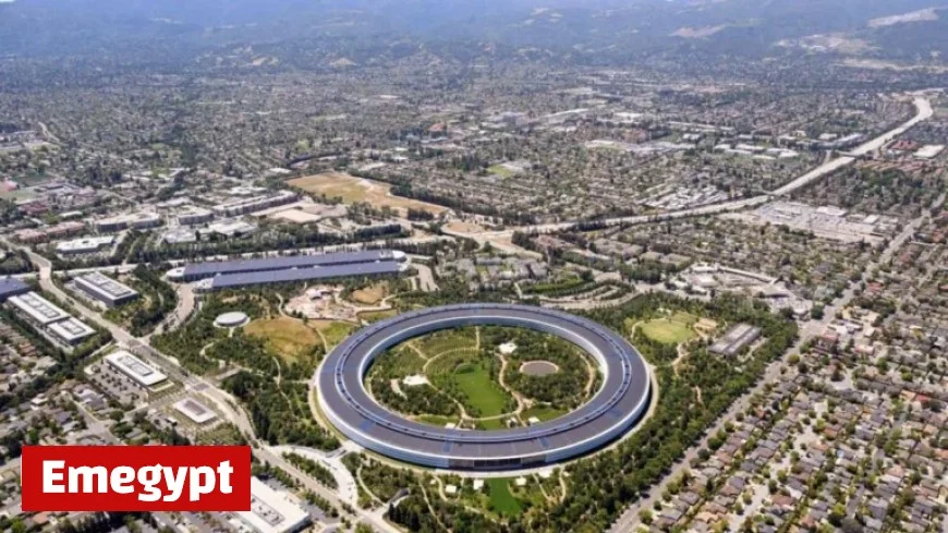 Complex web of deals fuels AI bubble concerns in Silicon Valley