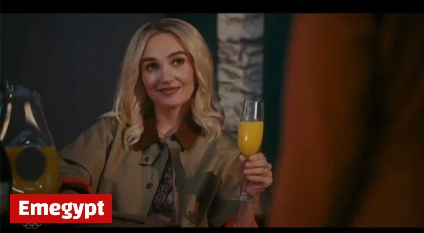 Aubrey Plaza and Amy Poehler Team Up for Hilarious Pre-Recorded Sketch