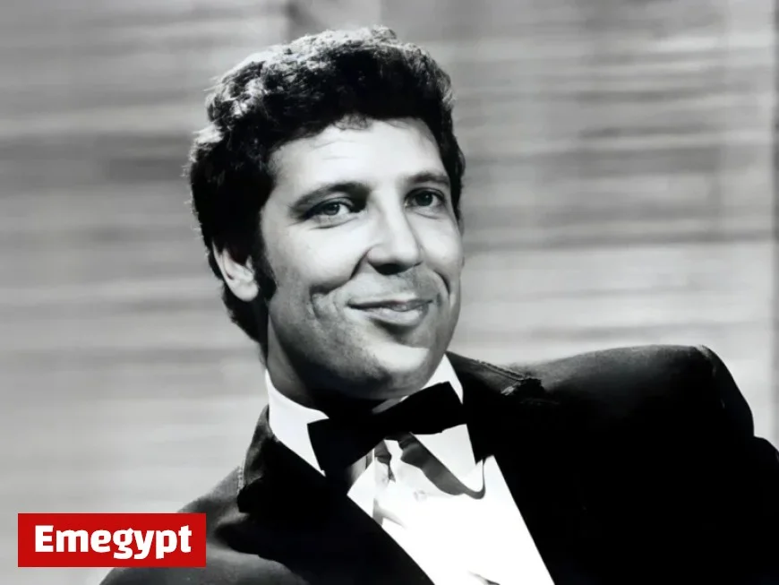 Tom Jones and Burt Bacharach Delight Fans with Duet of Raindrops Keep Falling on My Head