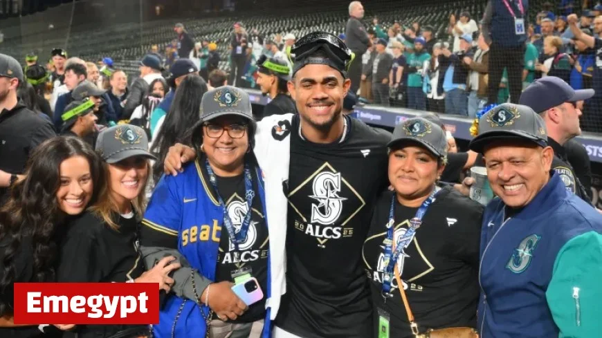 Exploring Mariners’ Julio Rodriguez and His Connection to MLB History with Stars like Alex Rodriguez and Ivan Rodriguez