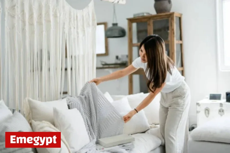 Say Goodbye to Plaids and Cushions: Discover Interior Designers’ Latest Trend to Cozy Up Your Home This Fall