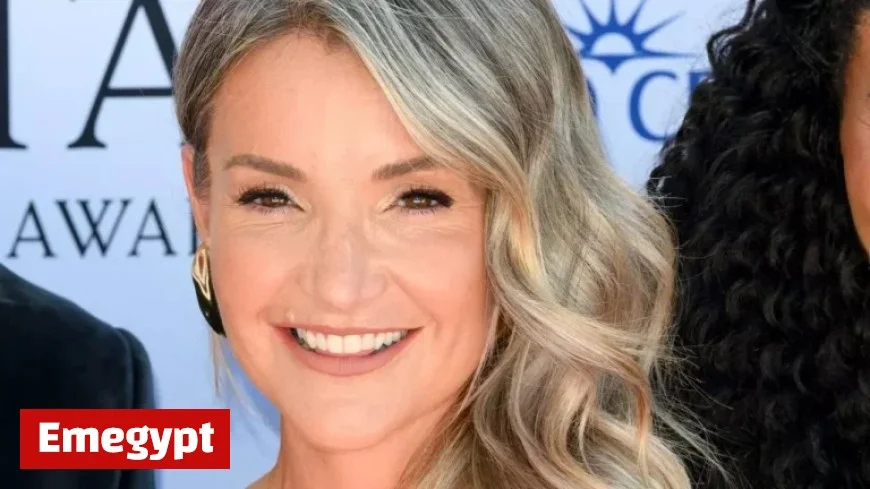 Discover Why Helen Skelton’s Trend-Setting Cardigan is a Must-Have Fashion Staple