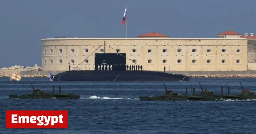 NATO Chief Ridicules Malfunctioning Russian Submarine While Moscow Dismisses Claims