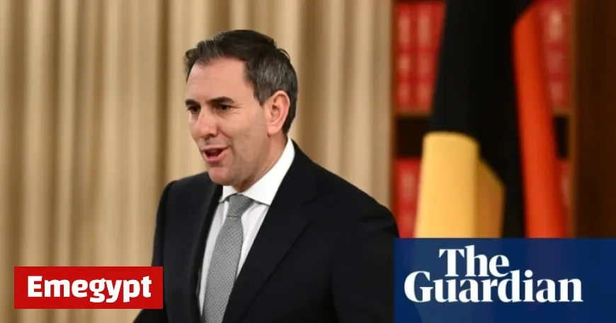 Keating Commends Super Backdown Yet Urges Labor to Leverage Political Capital Amid Weak Opposition