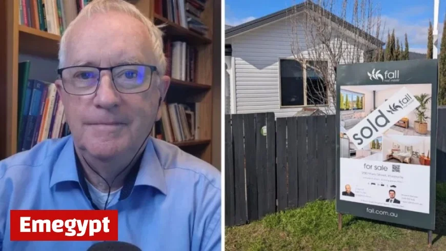 Australians Alerted to Imminent Debt Crisis Explosion