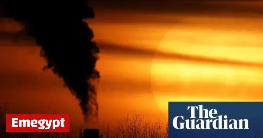 Surge in CO2 Levels Sparks Concerns Over Rapid Global Warming and Greenhouse Gas Emissions