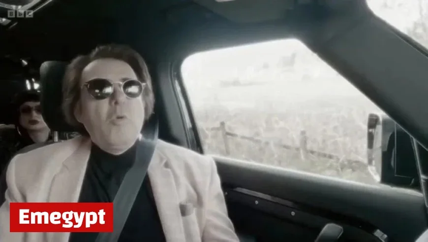 Jonathan Ross Faces Uncertainty as Celebrity Traitor Game Strategy Unravels