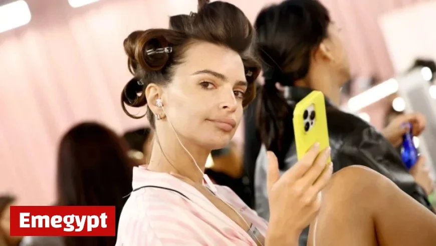 Emily Ratajkowski Stuns at the 2025 Victoria’s Secret Fashion Show