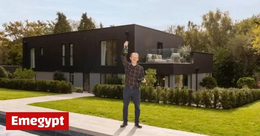 Ordinary People With Everyday Jobs Set to Live Like Hollywood Superstars