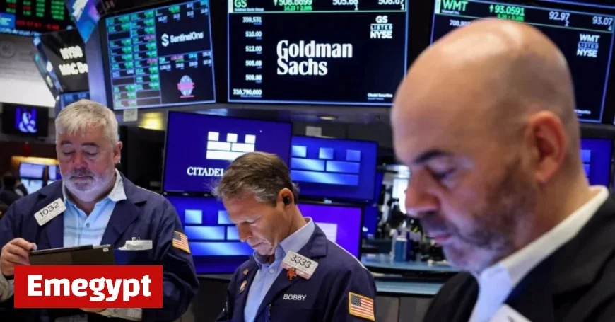 Wall Street Tumbles Amid Decline in Financial Stocks