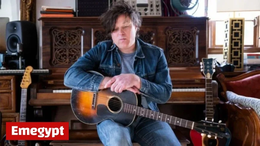 Captivating Ryan Adams Delivers Unforgettable Performance at Astor Theatre Review