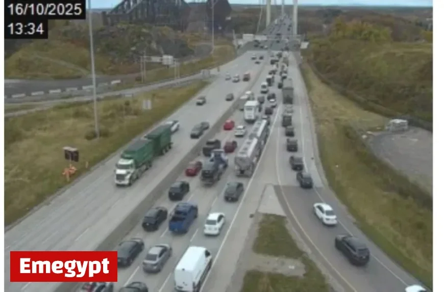 Major Traffic Delays Southbound Due to Accident at Pierre-Laporte Bridge Entrance