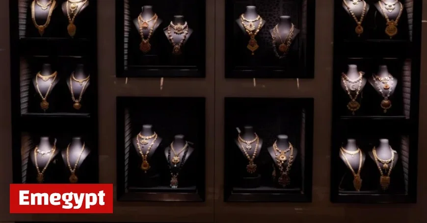 Gold Prices Reach Record Highs Amid Safe-Haven Demand and Fed Rate-Cut Speculation