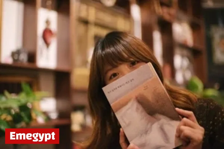 Baek Se-hee, Beloved Author of ‘I Want to Die but I Want to Eat Tteokbokki,’ Passes Away at 35