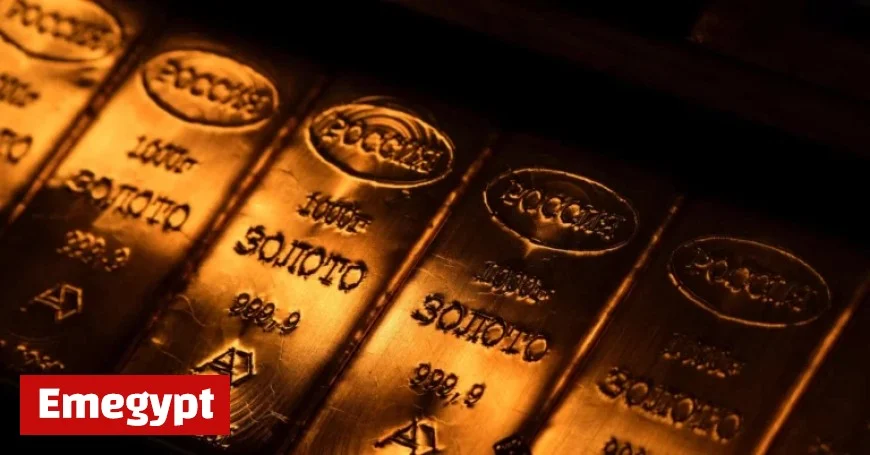 Gold Prices Soar Past $4,300 Mark Poised for Largest Weekly Surge Since 2008