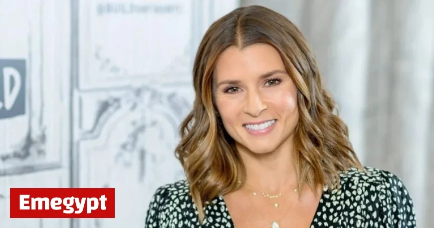 Danica Patrick Amazed by Jerry Jones’ Unexpected Gesture Towards Charlie Kirk