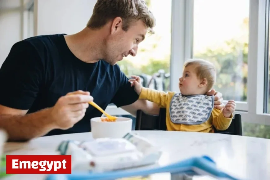 Working Dads Call for Equal Flexibility at Work as Mothers Enjoy More Benefits