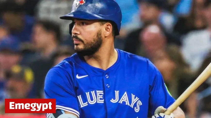 Jays’ Santander Sidelined for Rest of Playoffs Due to Back Injury
