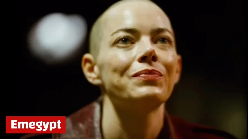 Emma Stone’s ‘Bugonia’ Hosts Unique LA Screening With Bald Attendees and On-Site Barber