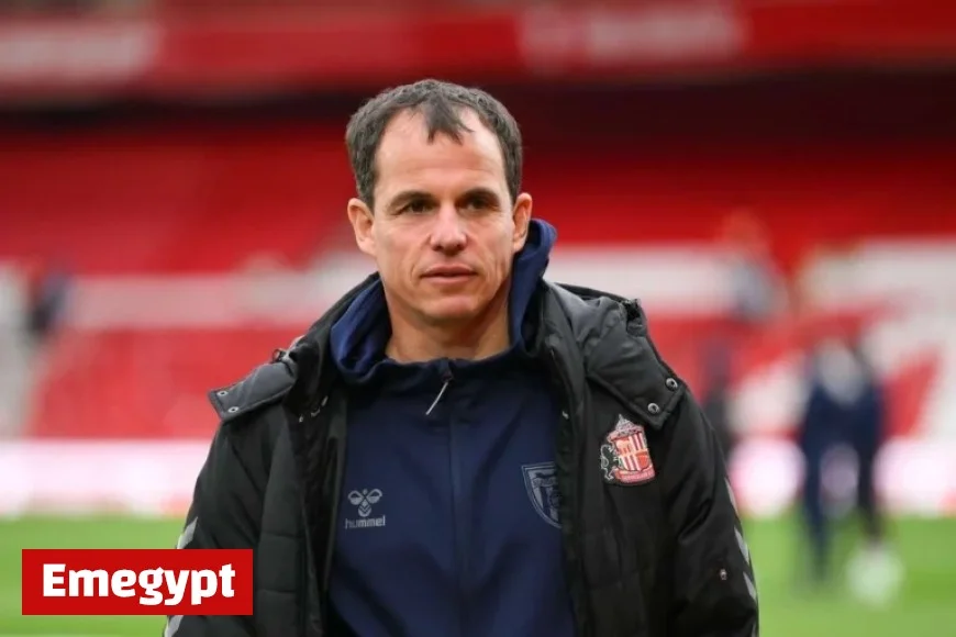 Sunderland’s Regis Le Bris Expresses Sympathy for Wolves Before Upcoming Clash