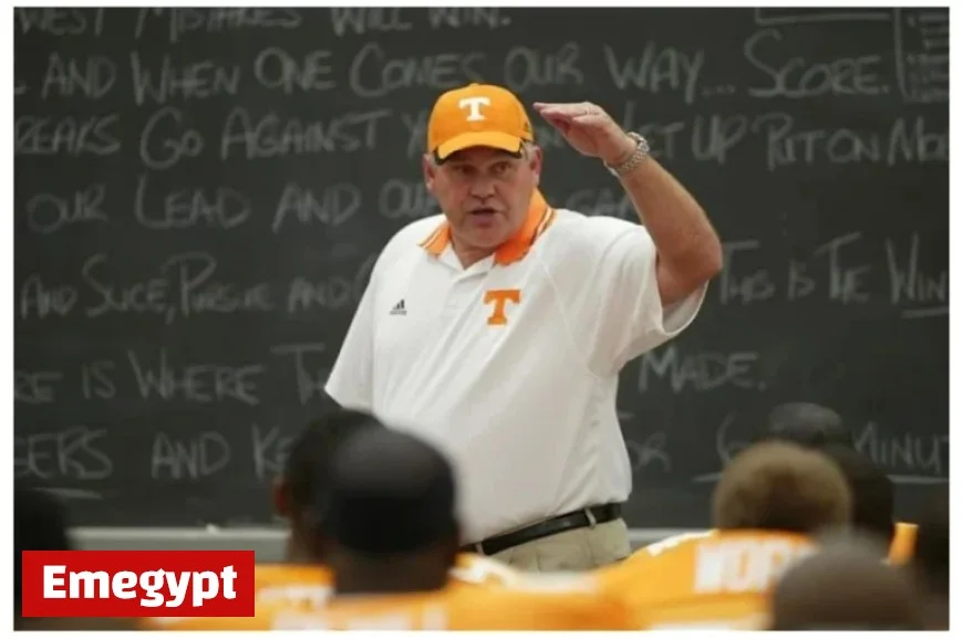 Phillip Fulmer Honored with Prestigious Paul Bear Bryant Lifetime Achievement Award