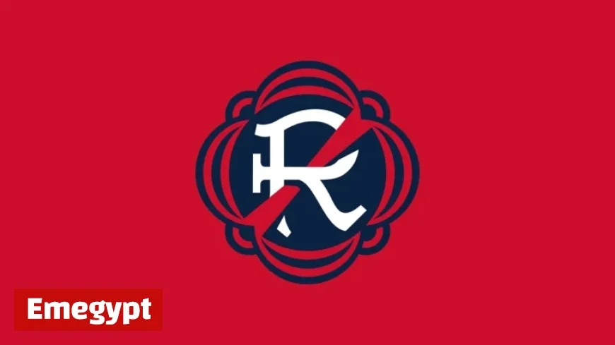 Yusuf Capitalizes on Turnover to Put Revolution Ahead in First 45 Seconds