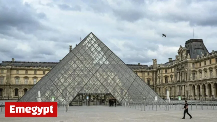 Louvre Museum in Paris Shuts Down Following Robbery French Minister Reports