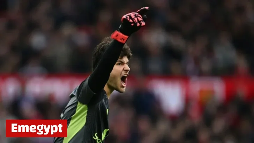 Ruben Amorim advises fans to hold off on comparing Senne Lammens with club legend as Man Utd goalkeeper tackles major challenge at Liverpool