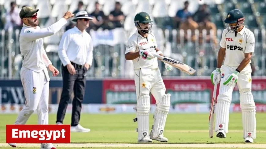 Abdullah Shafique Escapes Dismissal in Rawalpindi Test as UltraEdge Reveals Stunning Reprieve with Ball Hitting Stumps | Cricket