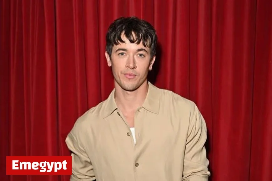 Tom Blyth Apologizes for Calling Cillian Murphy a ‘British Icon,’ Fears Future Collaboration at Stake