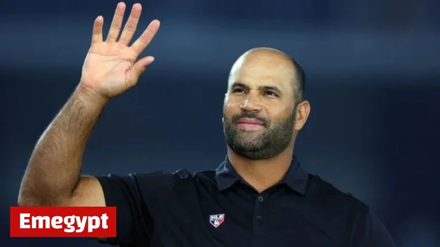 Pujols to Meet Padres as Angels Talks Stall Reports