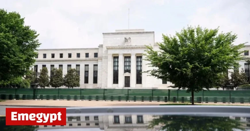 Fed Prepared for Rate Cuts Amid Concerns Over US Data Void