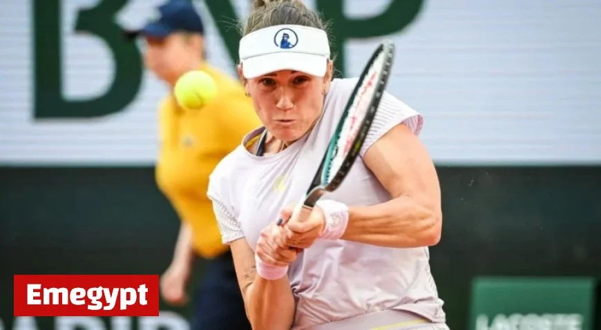 Polish Tennis Star Rallies from the Brink of Defeat to Turn the Match Around