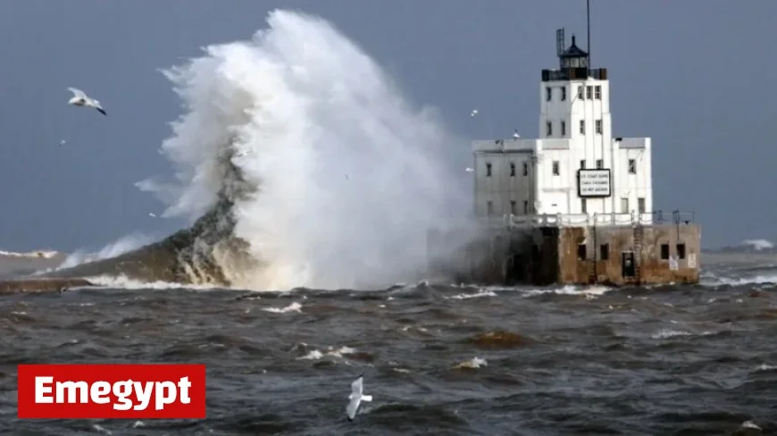 Michigan Experiences Winds Over 60 MPH: Discover the Windiest Areas Over the Weekend