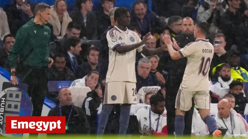 Sneijder Criticizes Substitution Decision: Gloukh Should Never Be Taken Off at Such Key Moments