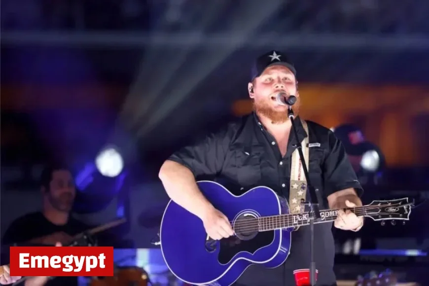 Country superstar set to dominate iconic Strip venue in a major way