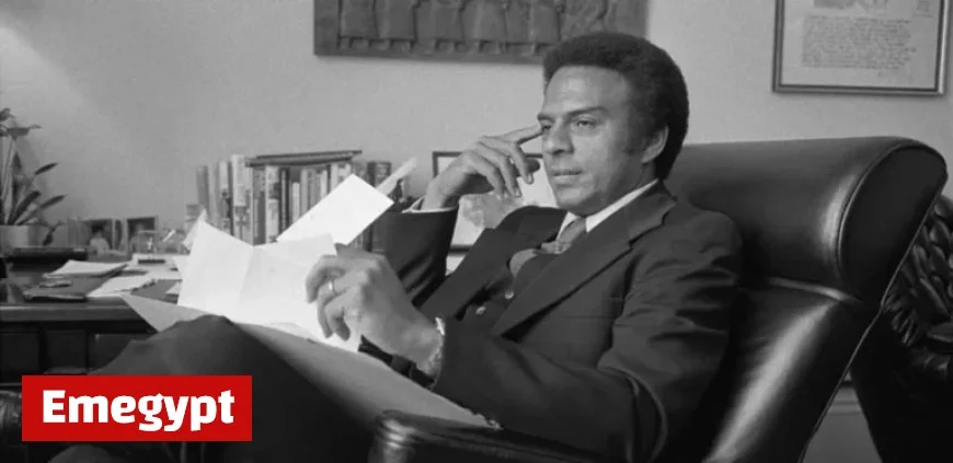 Exploring Andrew Youngs Enduring Impact on ‘Dirty Work’ Legacy