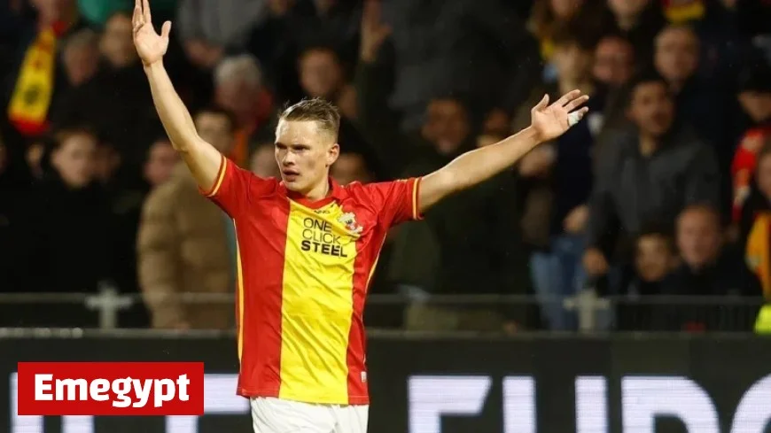 Deijl Propels Eagles to Lead Against Villa as AZ Takes 1-0 Advantage Over Slovan