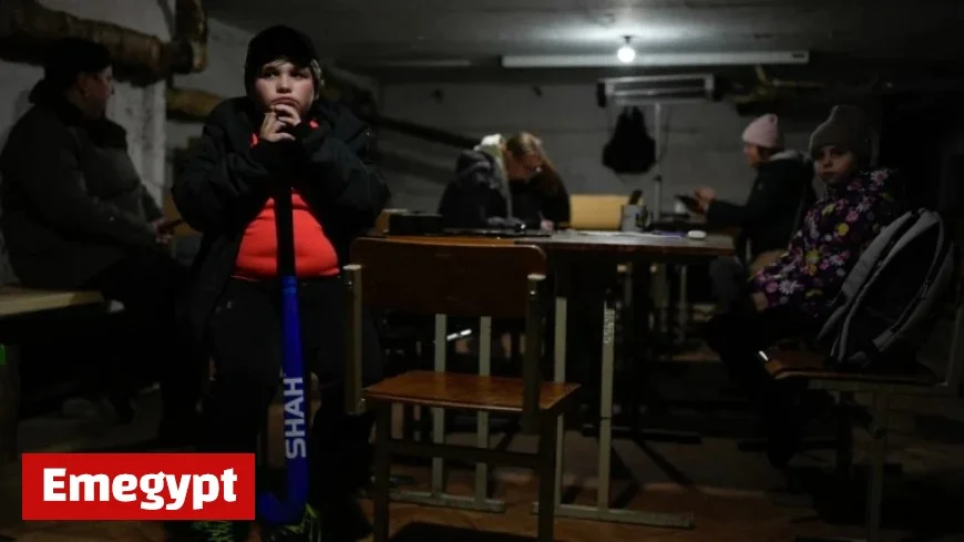 Ukrainians Endure Blackouts Amid Russian Attacks on Energy Infrastructure