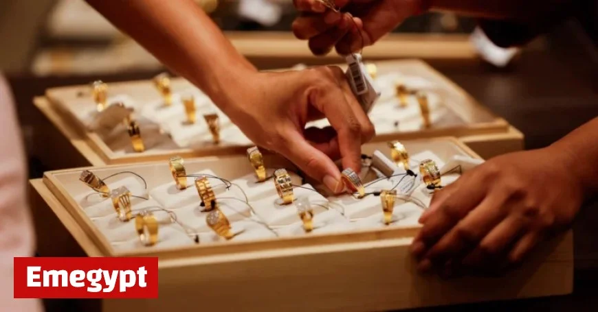 Gold Poised to End Nine-Week Rally Amid Profit-Taking and Trade Optimism