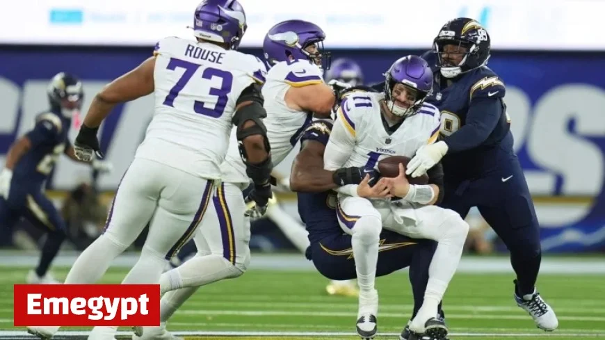 Carson Wentz Faces Tough Night As Vikings Suffer Defeat Against Chargers