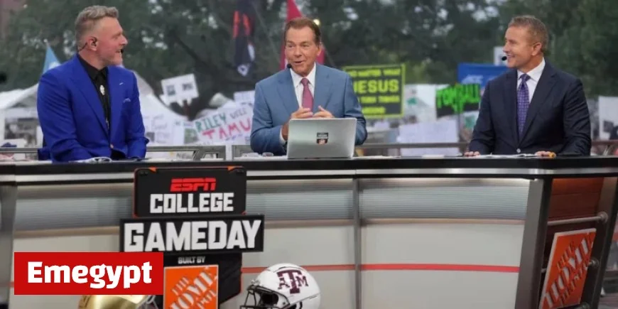 Country Music Legends Light Up College Gameday Live in Nashville